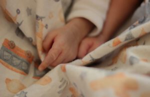 Uitzet: 16 dingen die je NIET nodig hebt voor je tweeling uitzet tweeling