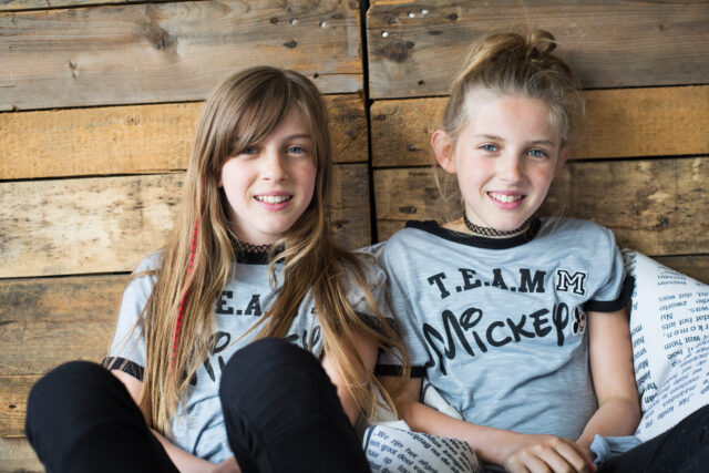 TwinZinesmall-80 kleding tweeling dilemma